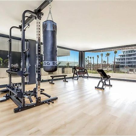 Luxury Complex Beachfront Apartment, Infinity Pool, Sauna, Gym And Large Terrace Torremolinos Extérieur photo